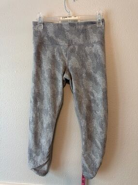 Athleta Kids Heathered Gray Footed Leggings